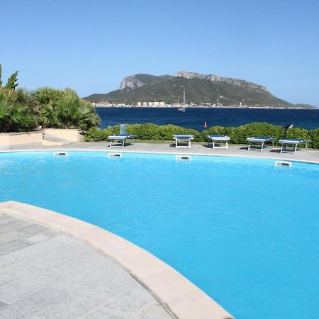 Apartment In S'Abba E Sa Pedra With Pool Голфо Аранчи Екстериор снимка