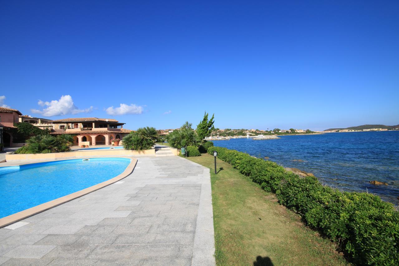 Apartment In S'Abba E Sa Pedra With Pool Голфо Аранчи Екстериор снимка