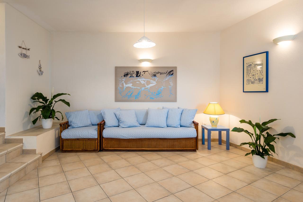 Apartment In S'Abba E Sa Pedra With Pool Голфо Аранчи Екстериор снимка