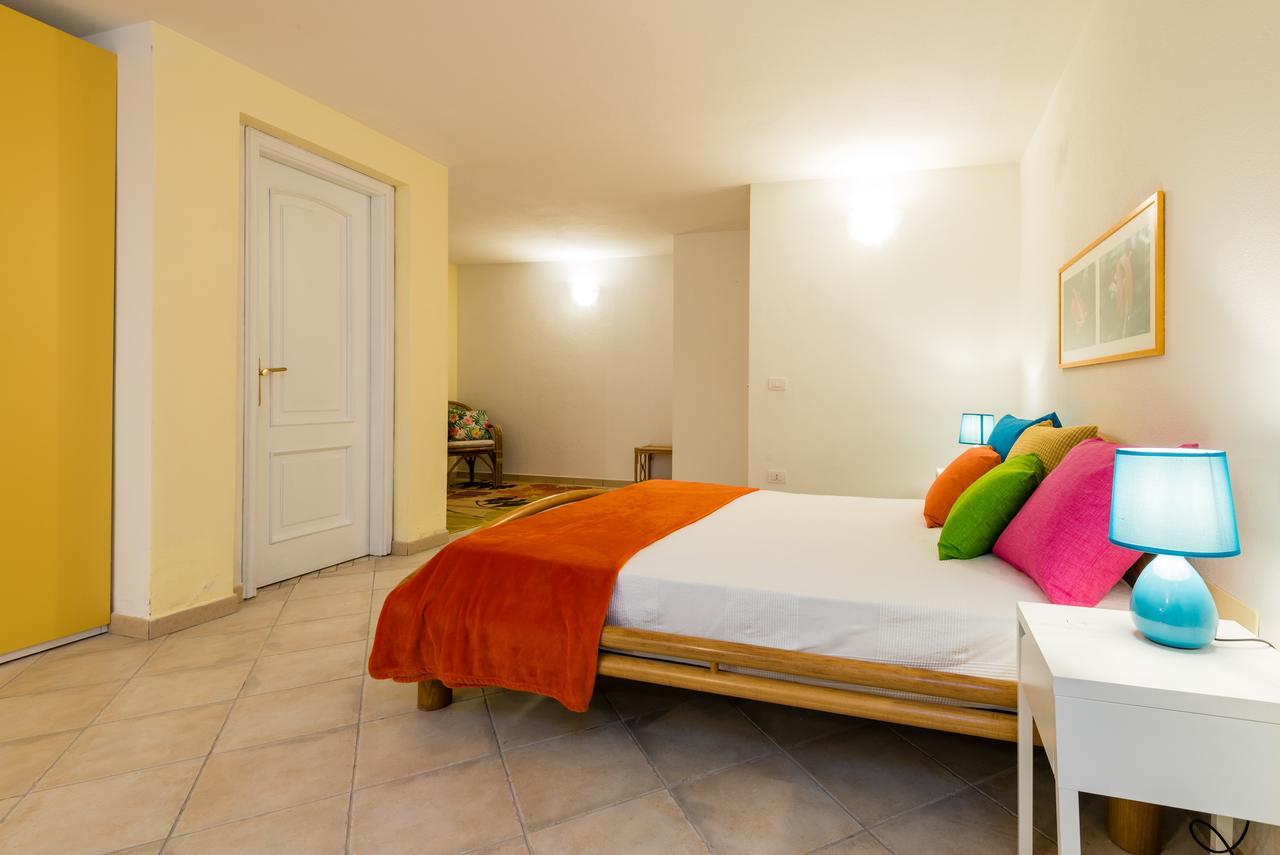 Apartment In S'Abba E Sa Pedra With Pool Голфо Аранчи Екстериор снимка
